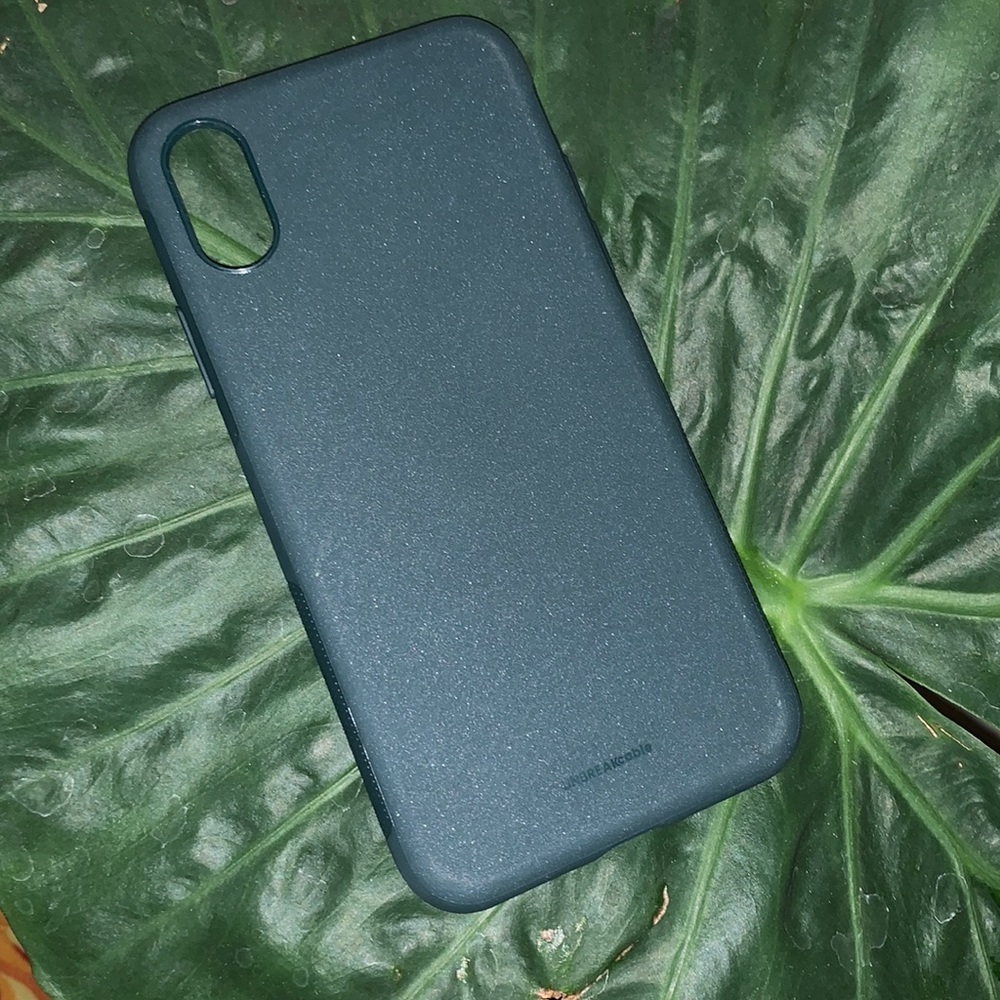 UNBREAKcable iPhone Xs Case (forest green)